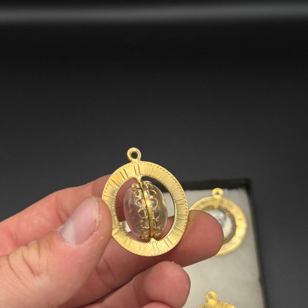 Martin Luther King Jr I Have A Dream SCLC Spinning Pendant Charm Gold Tone 5pc - Picture 2 of 5
